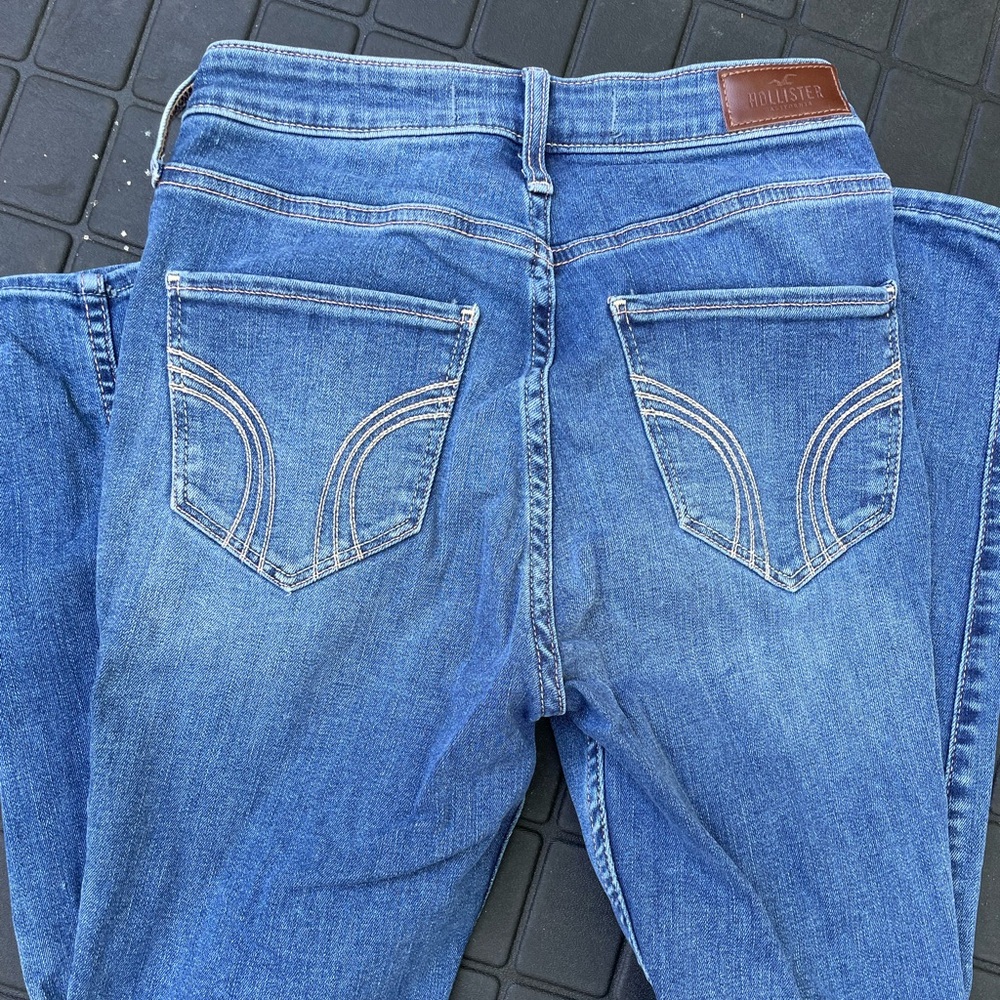 Hollister skinny jeans, size 3